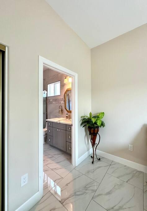 New Renovated House In Little Saigon Villa Midway City Luaran gambar