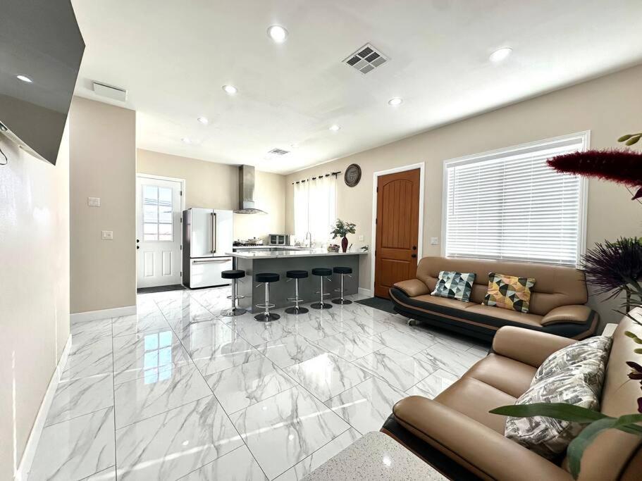New Renovated House In Little Saigon Villa Midway City Luaran gambar